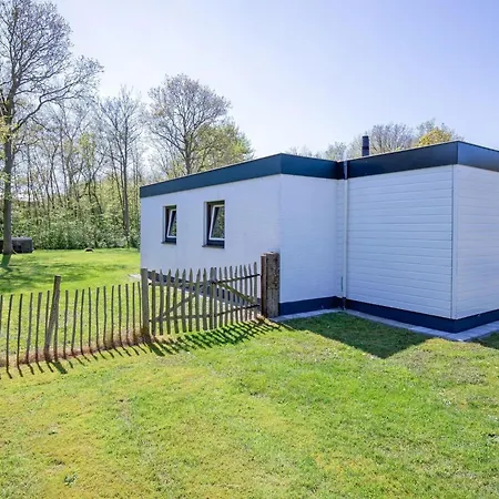 Cozy With Hot Tub On Texel Casa de Férias