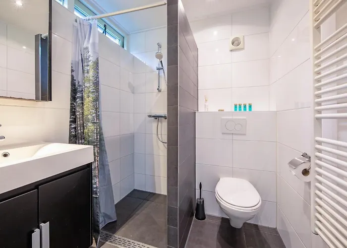 Cozy With Hot Tub On Texel Den Burg