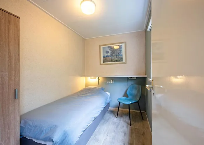 Cozy With Hot Tub On Texel Feriehus Den Burg