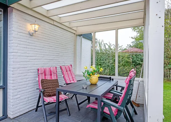 Cozy With Hot Tub On Texel Den Burg