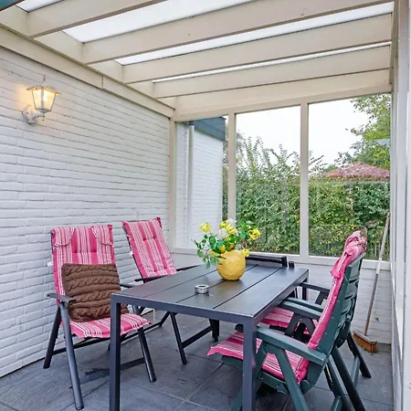 Cozy With Hot Tub On Texel Den Burg